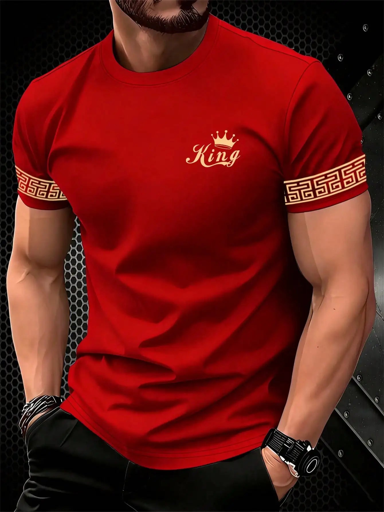 Camiseta Masculina Preta e Dourada com Estampa "King" - Luxo e Personalidade