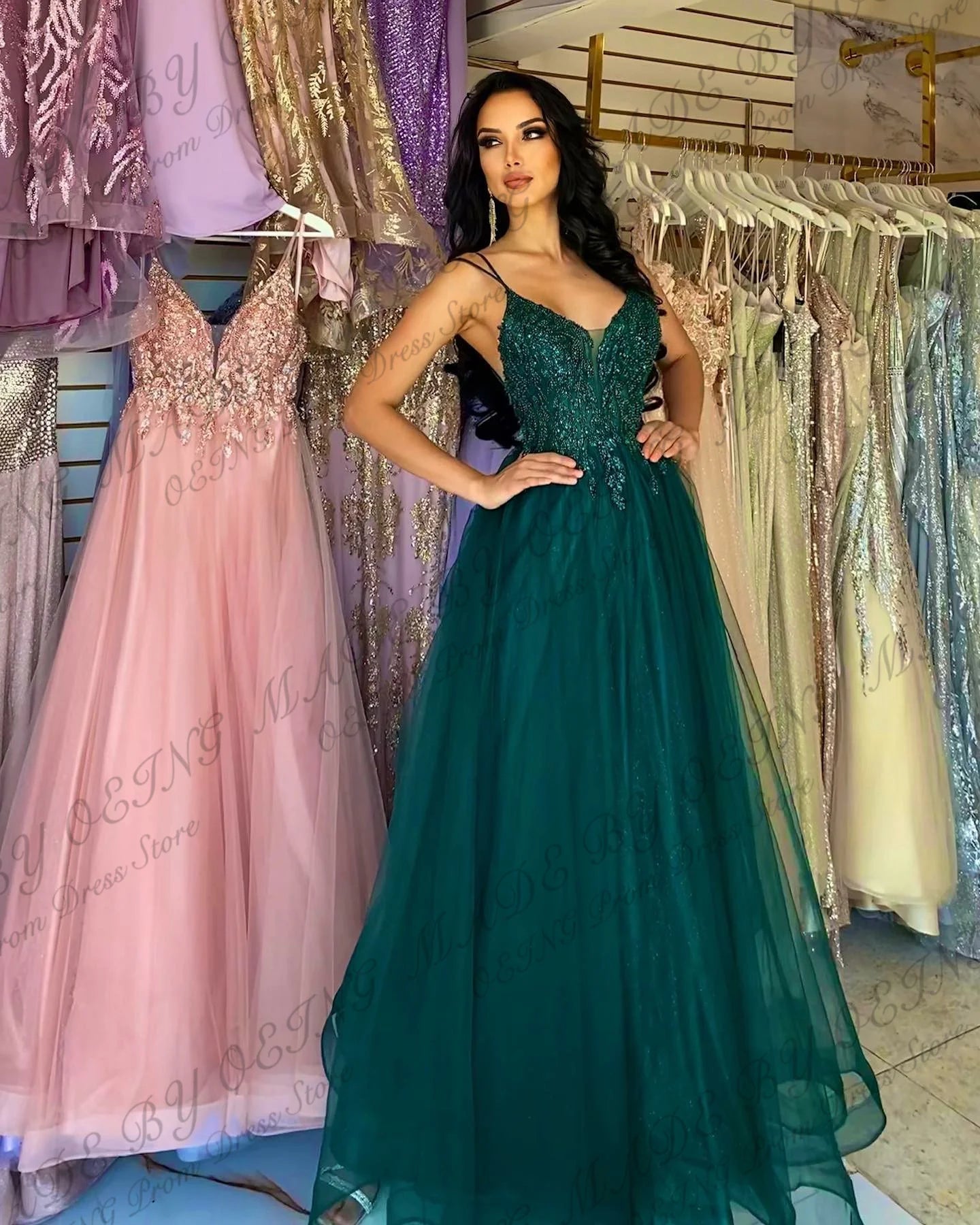 OEING Glitter Emerald Green Tulle Prom Dresses Lace Applique Straps V Neck Suspender Party Dress Women Evening Gowns Customized