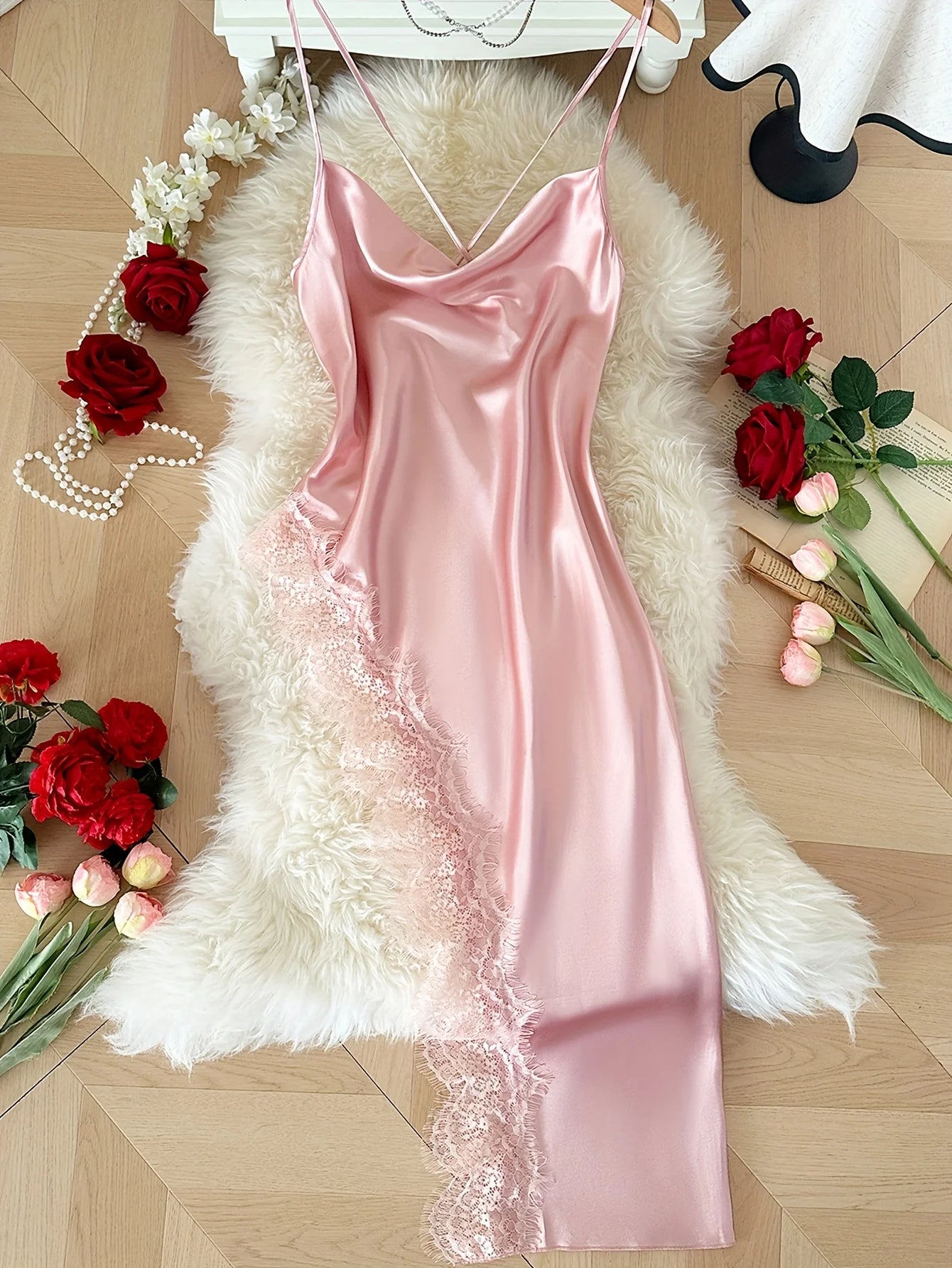 Pijama Feminino de Renda com Camisola Longa e Confortável
