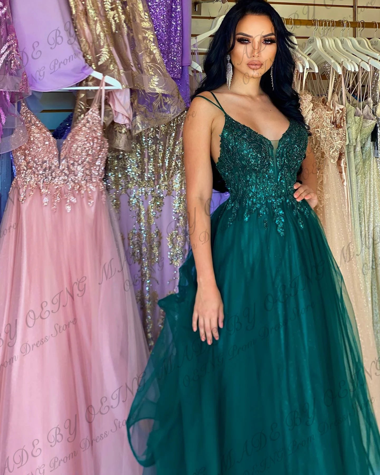 OEING Glitter Emerald Green Tulle Prom Dresses Lace Applique Straps V Neck Suspender Party Dress Women Evening Gowns Customized