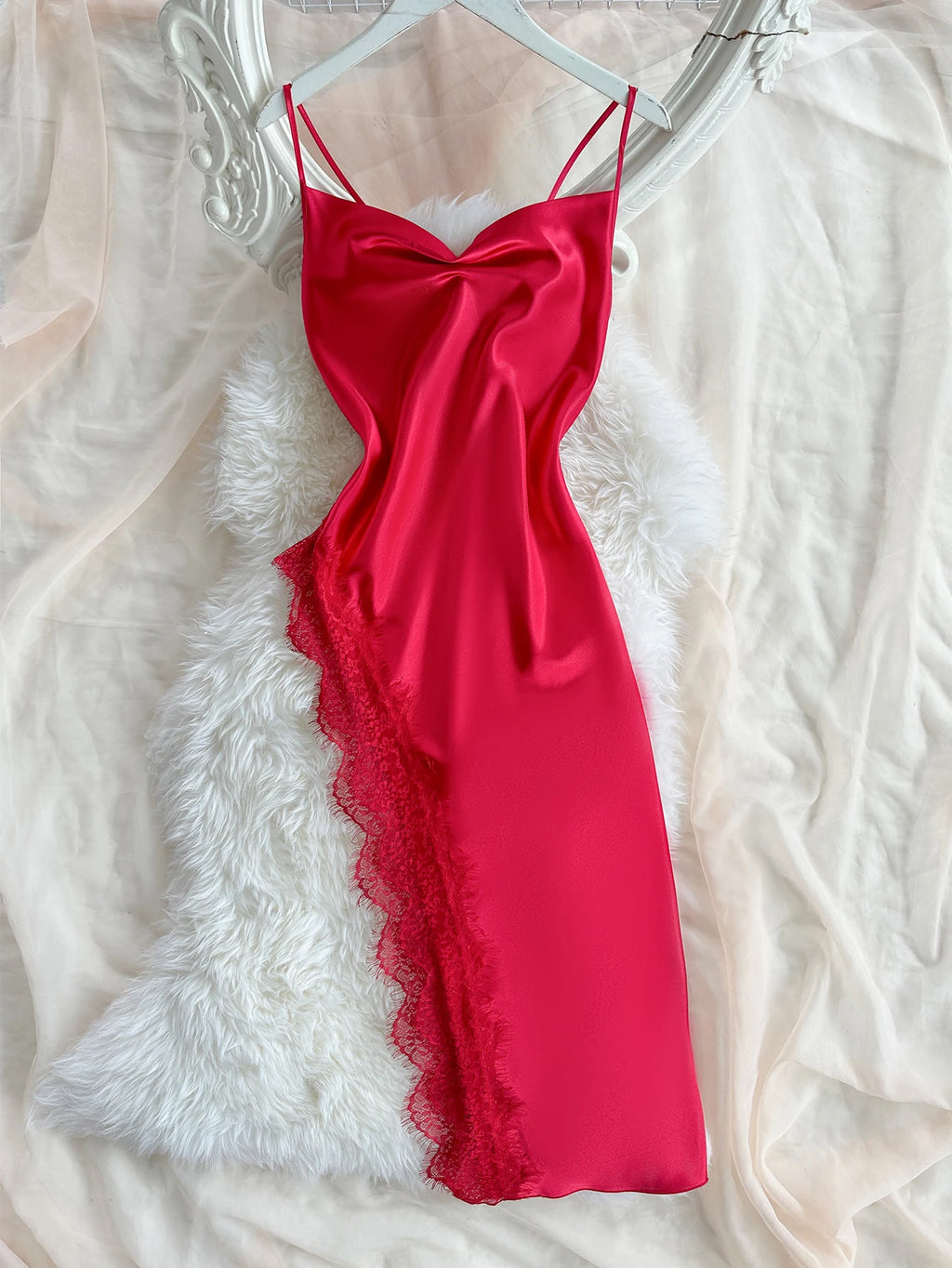 Pijama Feminino de Renda com Camisola Longa e Confortável
