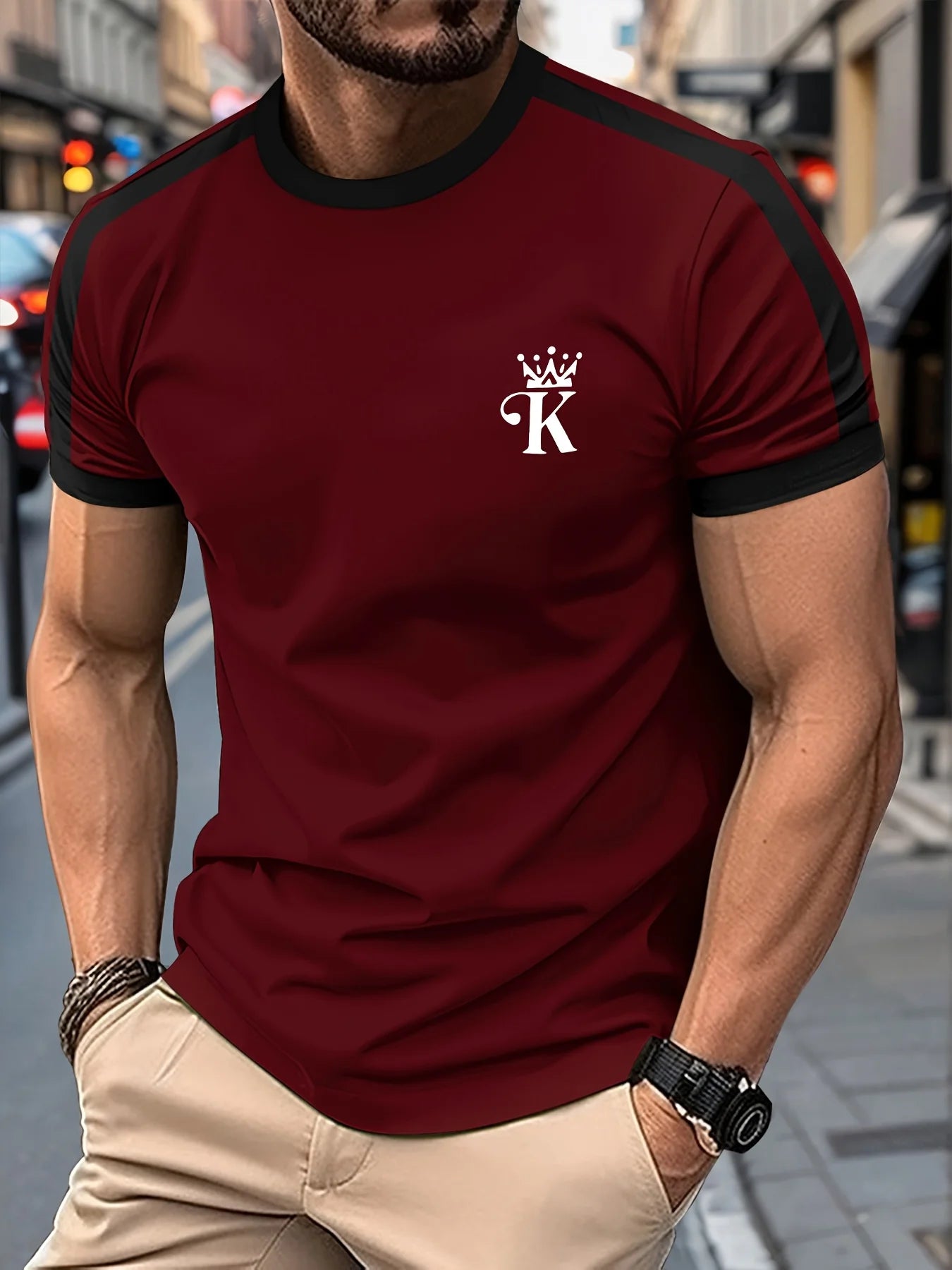 Camiseta Masculina Preta e Dourada com Estampa "King" - Luxo e Personalidade