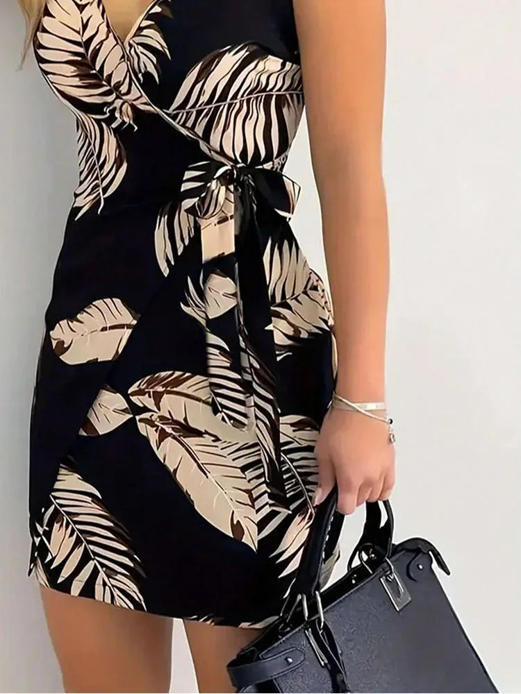 Vestido Mini Feminino Floral com Alças Finas e Nó Frontal - Verão Casual
