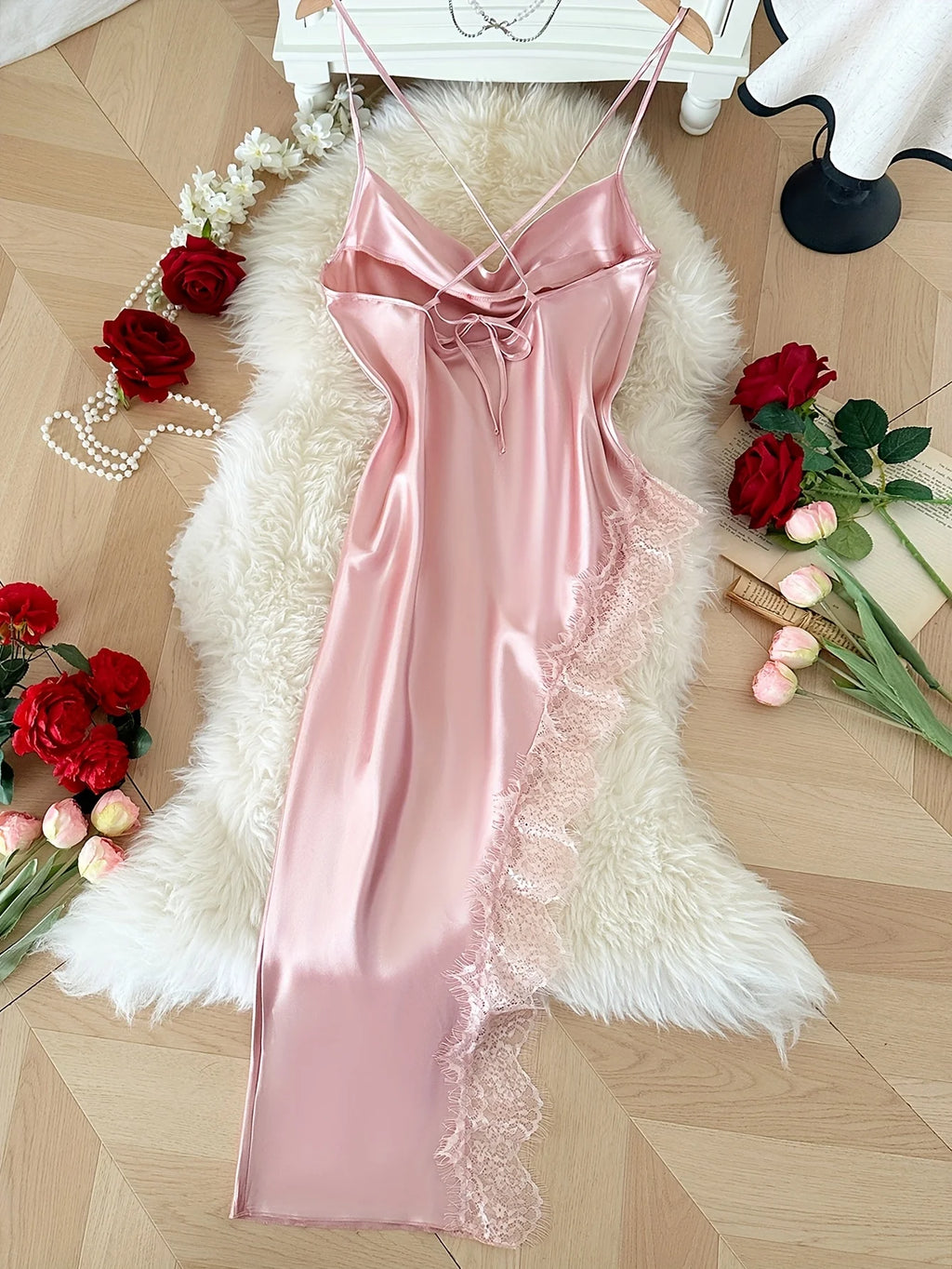 Pijama Feminino de Renda com Camisola Longa e Confortável