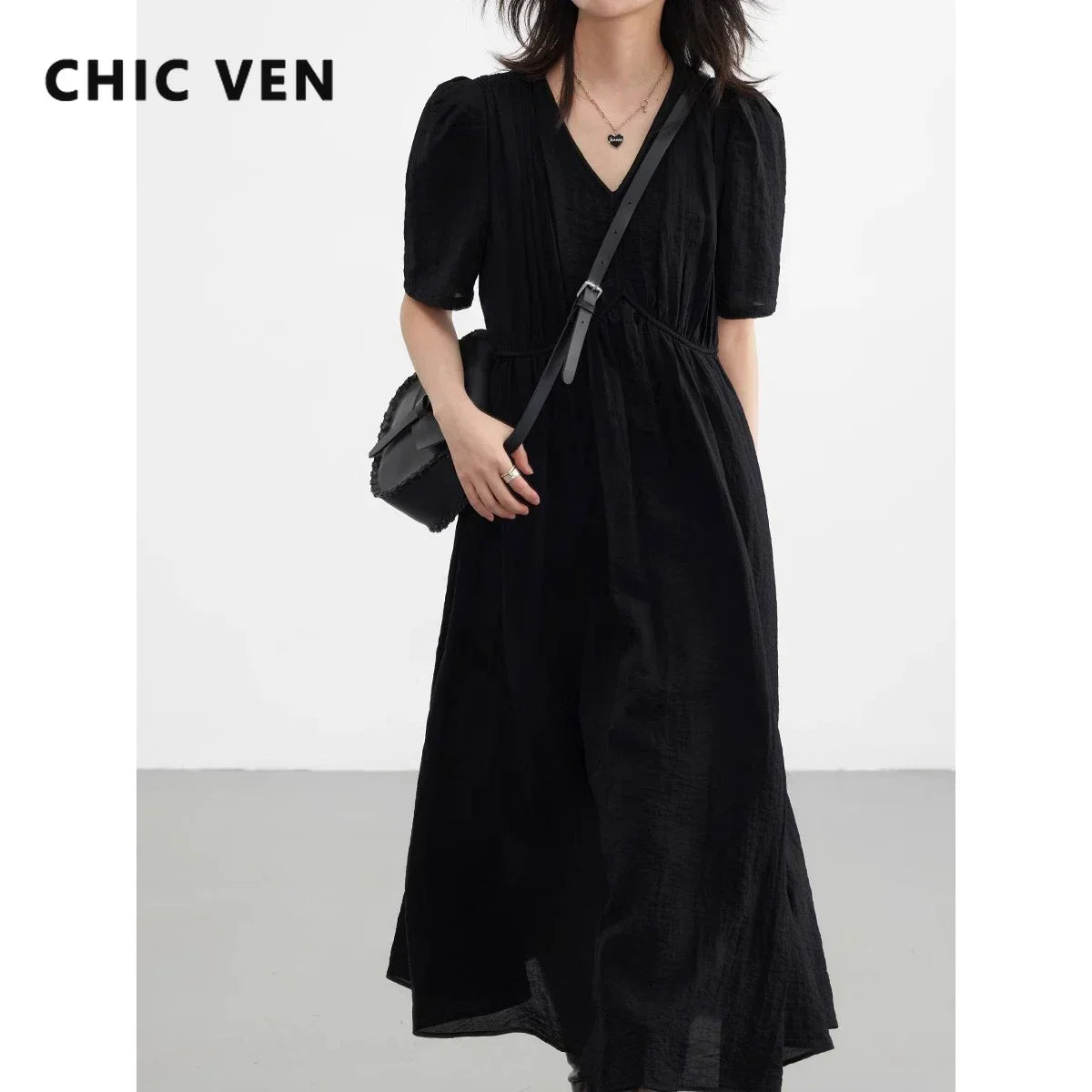 Vestido Longo Feminino Estilo Francês Vintage - Decote V Manga Bufante Preto Solto