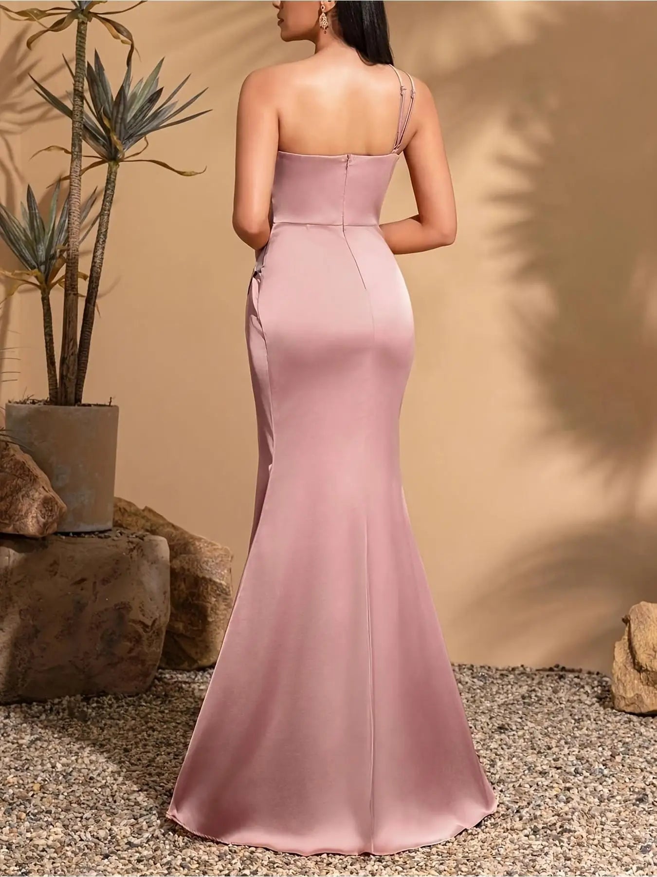 Women's Asymmetric One-Shoulder Satin Maxi Dress Lustrous Glossy Fabric Cutout Formal Dress for Weddings And Special Occasions