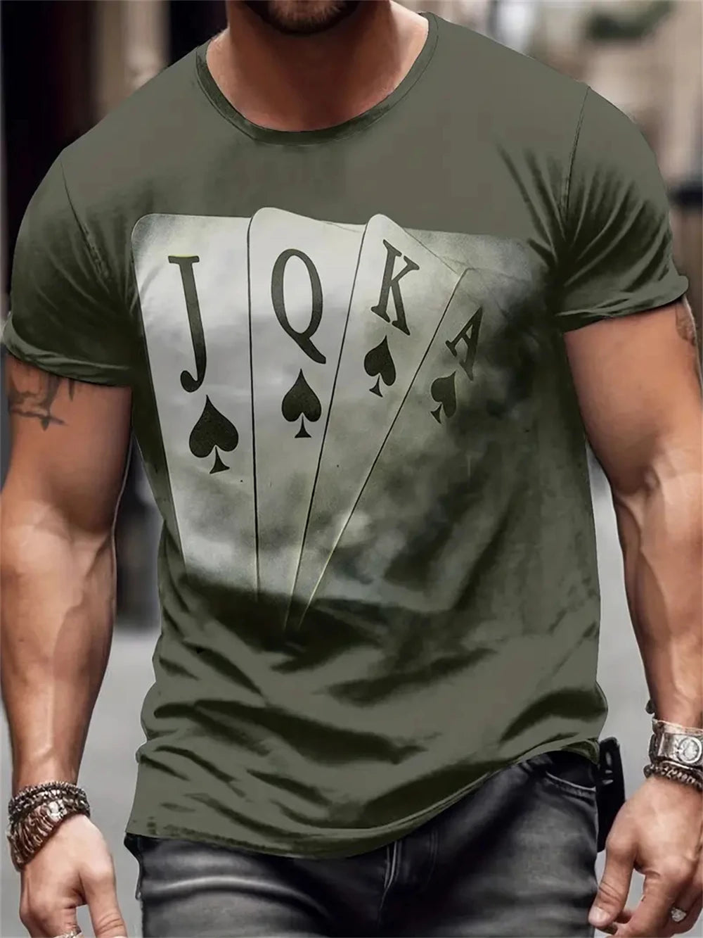 Camiseta Masculina Preta e Dourada com Estampa "King" - Luxo e Personalidade