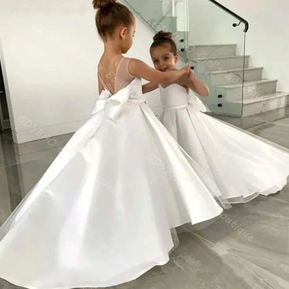 White Flower Girl Dress for Wedding Sheer Neck Open Back First Communion Dress Kids Custom Pageant Party Gown With Bow Sashes