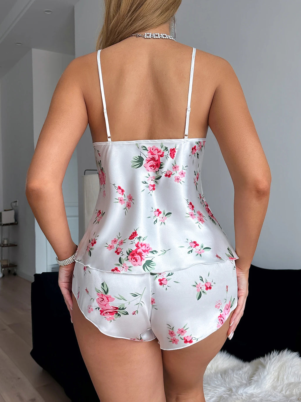 V Neck Lace Printed Halter Shorts Set Fashionable And Elegant Women's Pajama 2 Piece Set