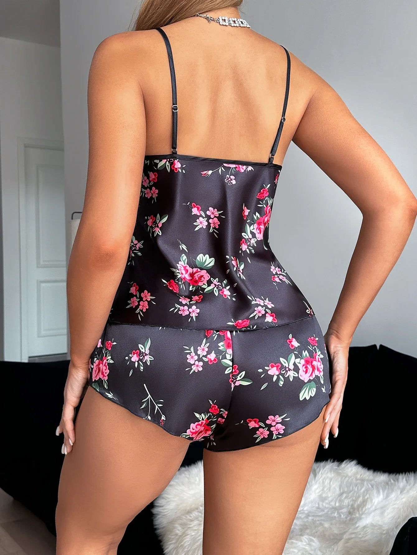 V Neck Lace Printed Halter Shorts Set Fashionable And Elegant Women's Pajama 2 Piece Set